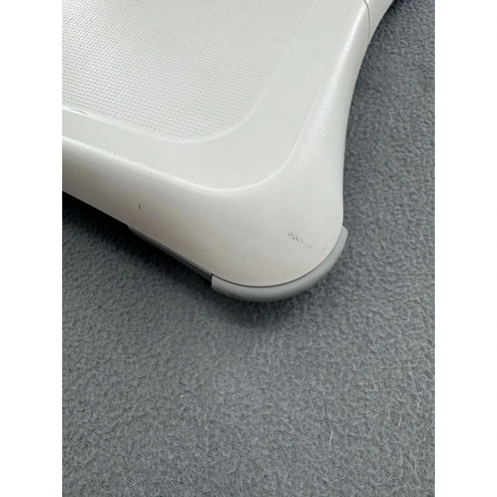 Nintendo Wii Balance Board White Wireless Fitness Accessory Retro Gaming Fitness